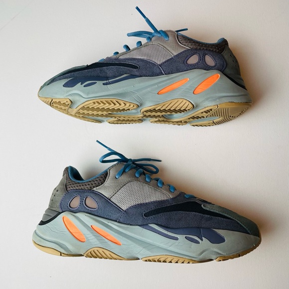 Adidas Men's Yeezy Boost 700 Carbon Blue Classic Athletic Shoes Size 9 - Picture 3 of 9